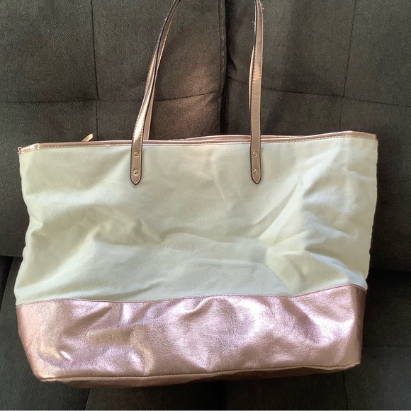 VICTORIAS SECRET Large Bag - Picture 2 of 2